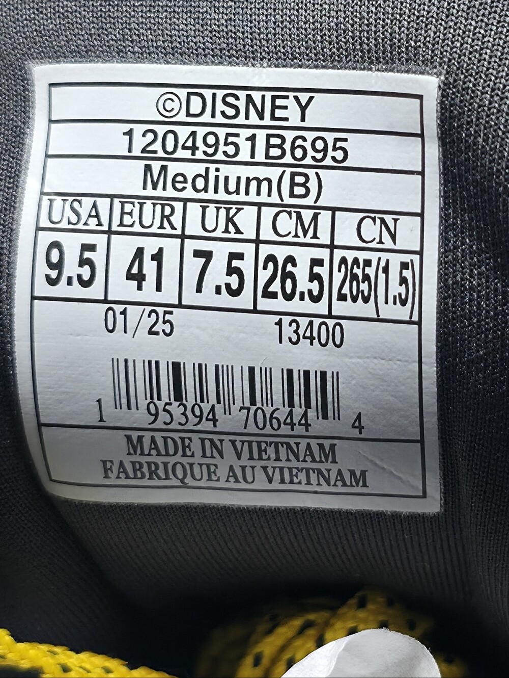 Brooks Ghost Max 2 Mickey Mouse RunDisney Women's 9.5 Limited Edition Like NEW - Picture 3 of 10